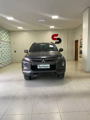 MITSUBISHI L200 TRITON 2.4 16V TURBO DIESEL SPORT GLS CD 4P 4X4 AUTOMÁTICO
